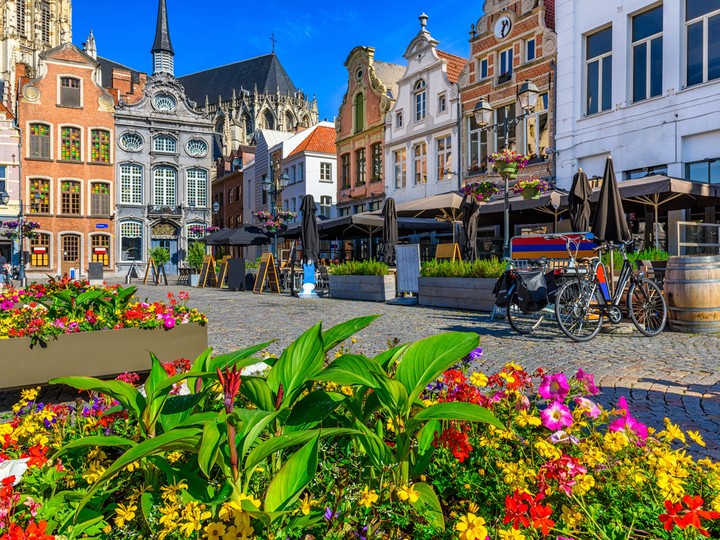 Antwerpia