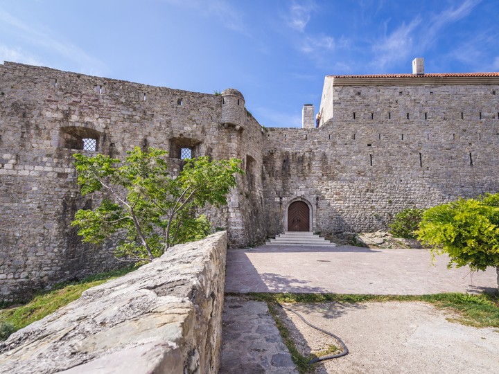 Mury obronne, Budva