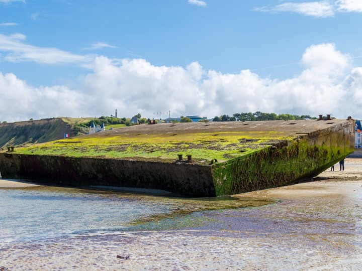 Złota Plaża, Bayeux