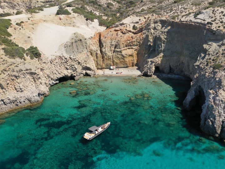 Firiplaka Milos