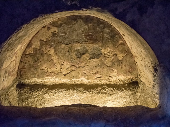 Milos katakumby