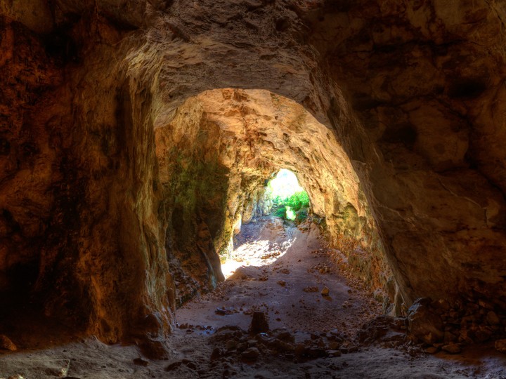 Cova des Coloms, Minorka